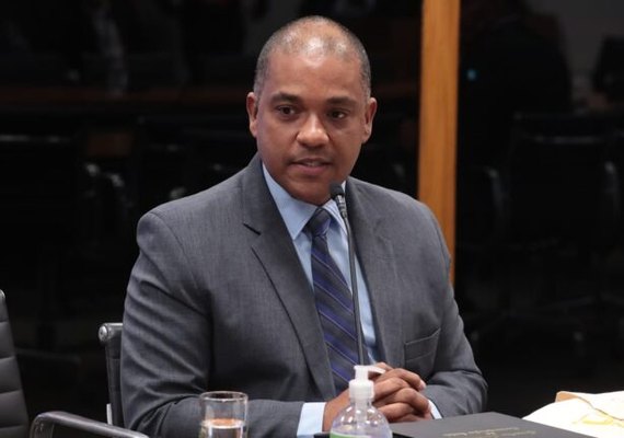 Professor da Ufal Clayton Santos toma posse no Conselho de Comunicação da Câmara dos Deputados