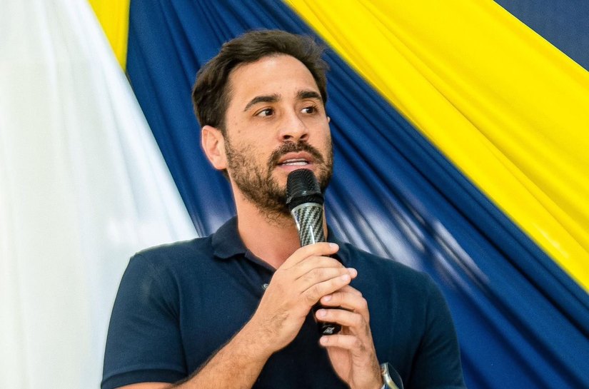 Prefs em Ação: Prefeitura de Santana do Mundaú realiza edição especial do Mês da Mulher e entrega novos veículos