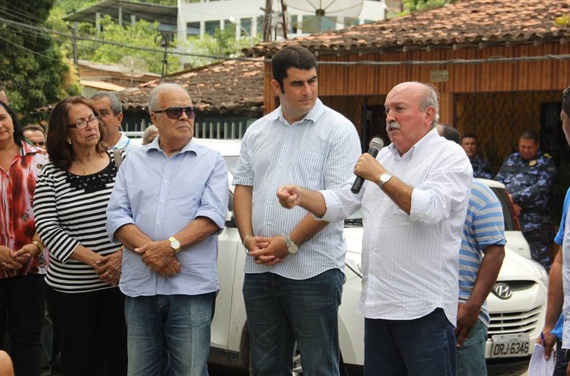 Mais obras: Canuto entrega pavimentação asfáltica e calçamento em Pilar