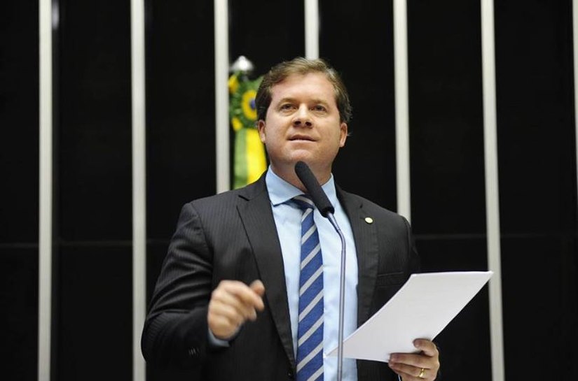 Deputado Marx Beltrão critica proposta que corta R$ 10 bi do Bolsa Família