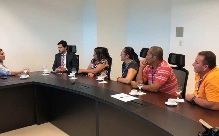 Pescadores levam ao MPF denúncias sobre as obras de dragagem do Porto de Maceió (AL)