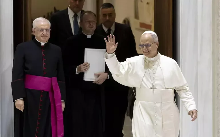 Papa critica 'punição coletiva' contra palestinos de Gaza