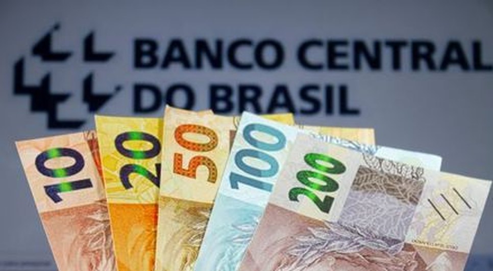 Dinheiro esquecido inclui R$ 2 bilhões de pessoas falecidas; saiba como resgatar
