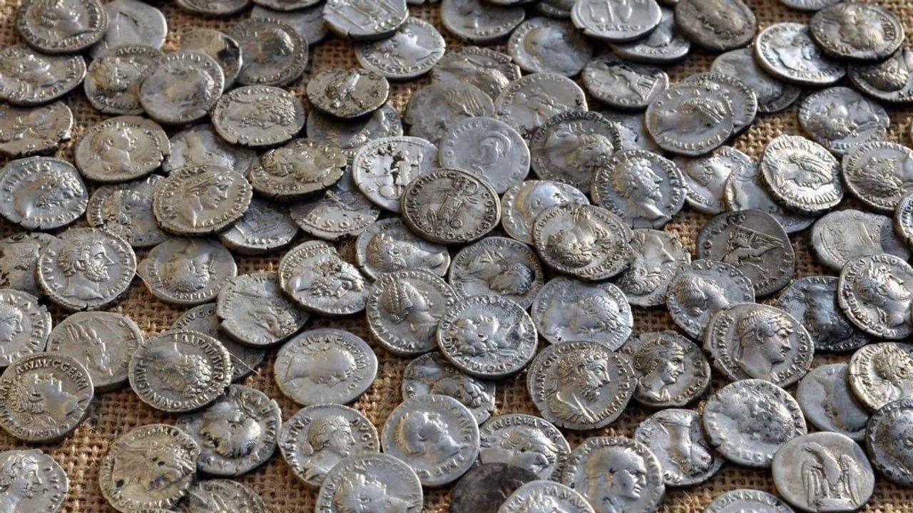 Análise de 4 milhões de moedas romanas revela como o dinheiro integrava partes da República