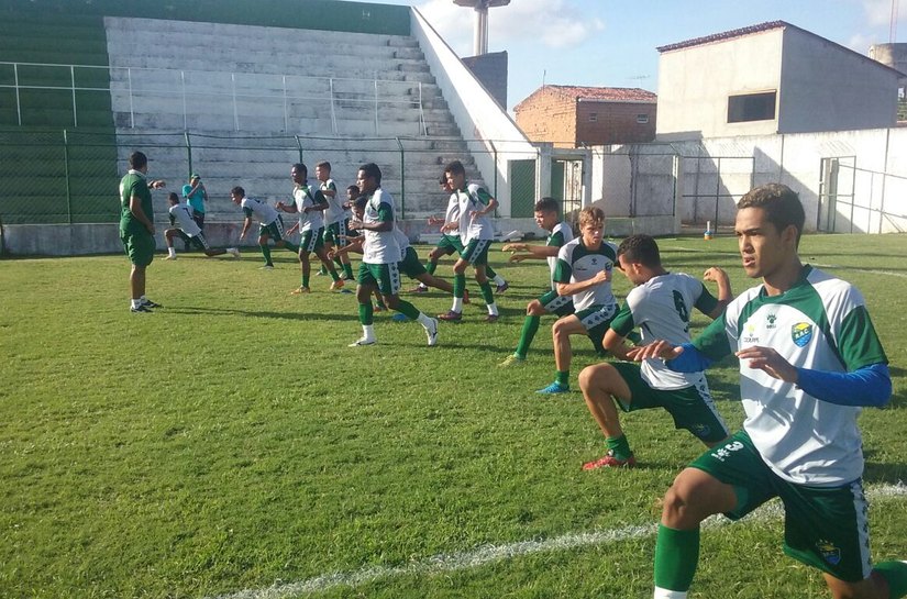 Elenco do Coruripe se reapresenta após empate com o Santa Rita