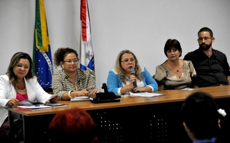 Secretaria fomenta debate sobre presença feminina na sociedade
