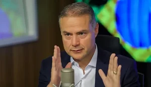 Renan Filho confirma candidatura ao governo de Alagoas e diz que infraestrutura “não é gasto, é investimento”; áudio