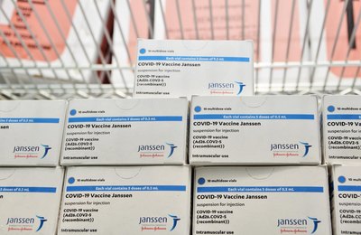 Alagoas recebe mais 29.700 doses da vacina Janssen nesta terça-feira (19)