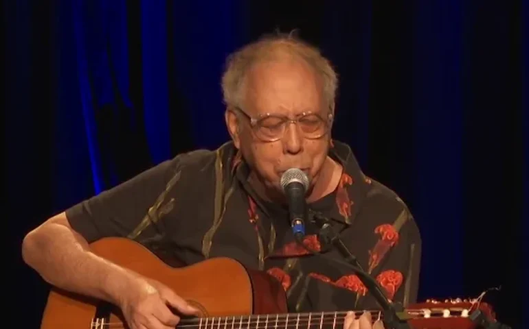 Morre Jards Macalé, cantor e compositor, aos 82 anos