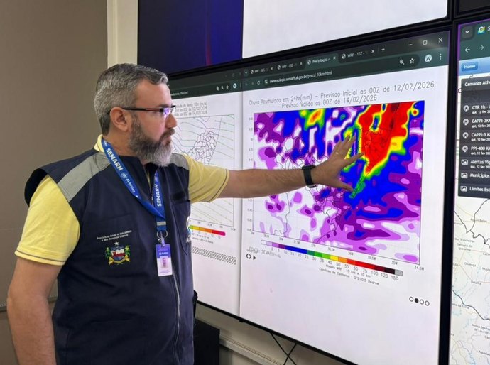 Semarh emite alerta para pancadas de chuva e rajadas de vento para todo estado