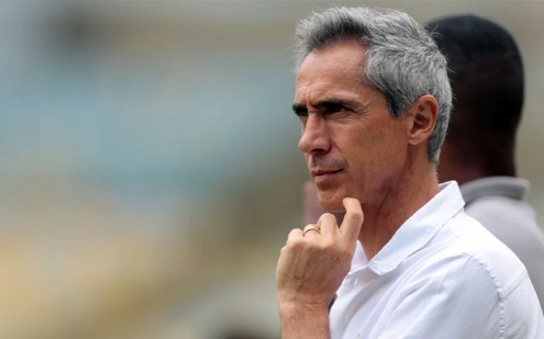 Paulo Sousa admite “falha de comunicação” no Flamengo em polêmica com Diego Alves