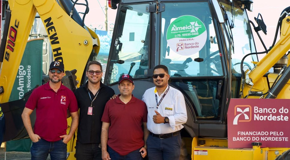 Ao todo, foram R$ 9,5 milhões em contratos para o agronegócio e R$ 1 milhão em financiamentos para agricultores familiares, por meio do programa Agroamigo