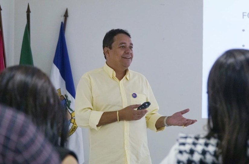 Rodrigo Buarque destaca o impacto do financiamento da saúde na esfera municipal