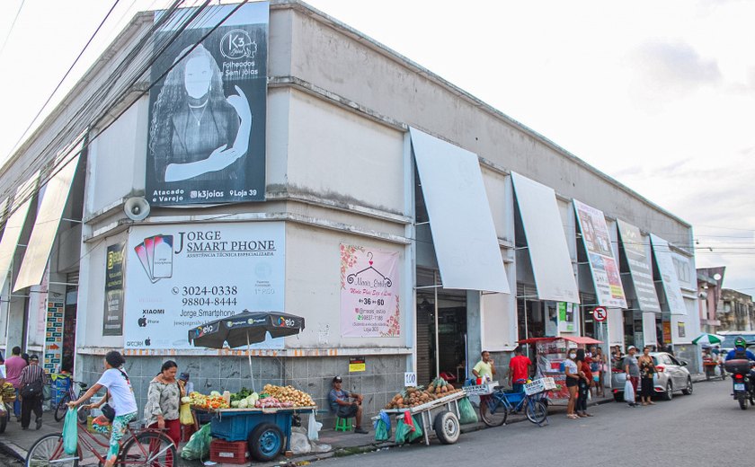 Prefeitura de Maceió realiza ação em comemoração ao dia das mães no Shopping Popular