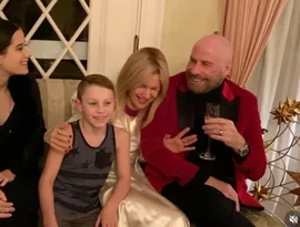 Filho mais novo de John Travolta seria biologicamente bisneto de Elvis, diz processo