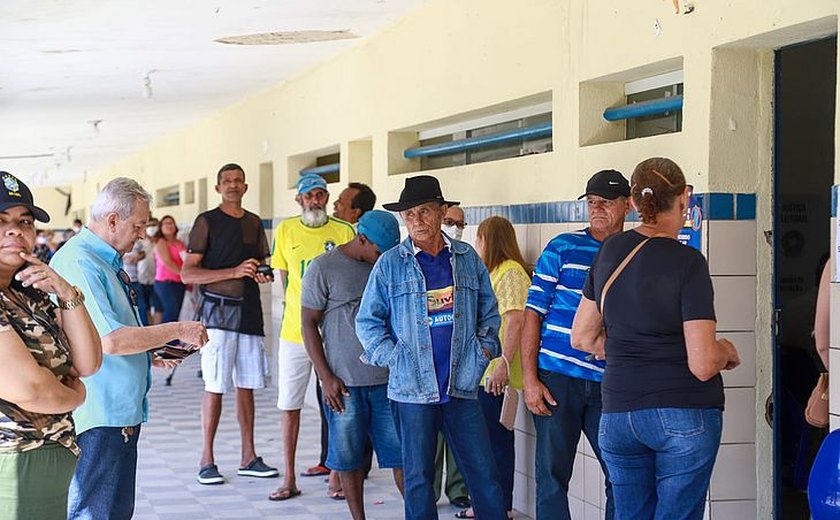 Alagoas vai às urnas: 2,4 milhões de eleitores escolhem prefeitos e vereadores