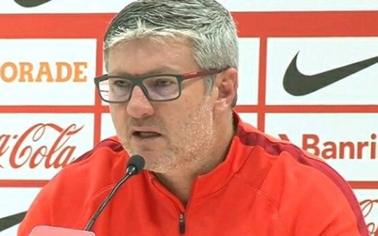 Hellmann vê necessidade de reforços na Vila: ‘Precisamos de um grupo forte’