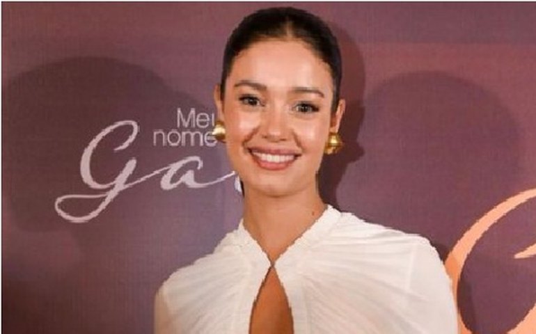 Gal Costa em filme, Sophie Charlotte revela ser fã da cantora e fala da relação da família com ela: 'Obsessão mais linda que tenho'