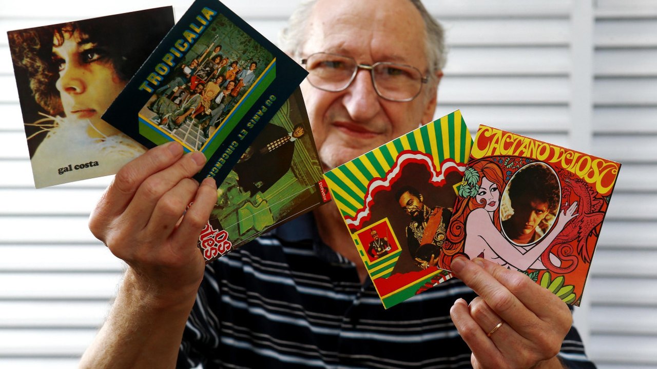 Consagrado produtor da Tropicália revela em livro bastidores do movimento