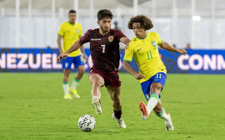 Futebol masculino derrota Venezuela e se aproxima da vaga para os Jogos Olímpicos de Paris