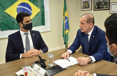 Cras abertos: JHC visita ministro por profissionais e demandas das famílias em vulnerabilidade de Alagoas
