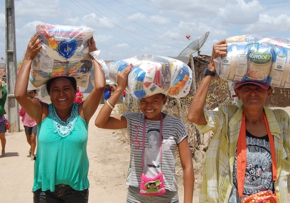 LBV entrega mais de 20 toneladas de alimentos pela Campanha de Natal em Alagoas