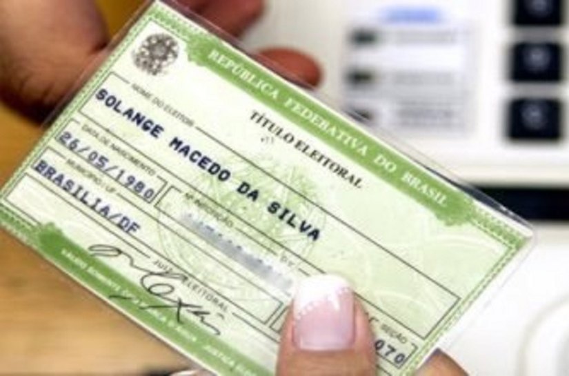 Entrega de títulos da 33ª Zona continua no Shopping Pátio