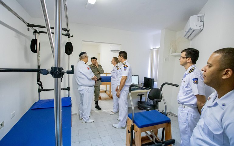 Centro Médico Hospitalar da PM inaugura sala de pilates e recebe ambulância