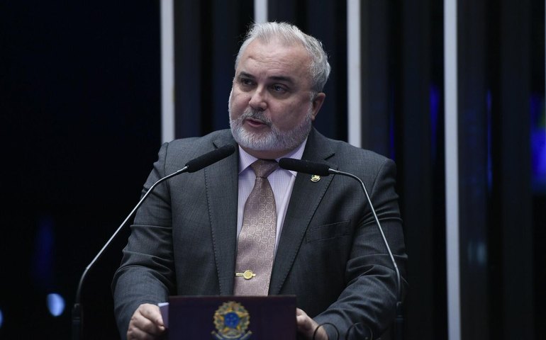 À Sputnik Brasil, ex-chefe da Petrobras explica paradoxo energético e 'desperdício' de renováveis