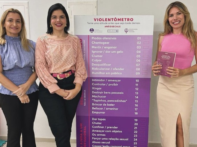 1º Juizado de Violência Doméstica de Maceió recebe visita de associação de mulheres advogadas