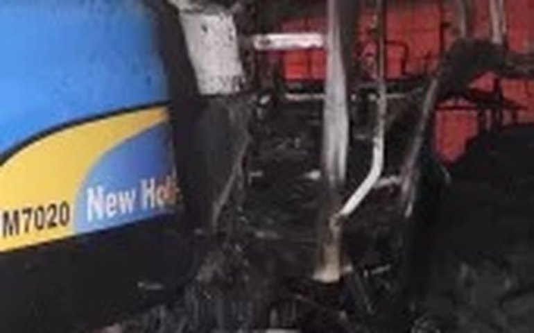 Incêndio atinge loja de máquinas agrícolas na parte alta de Maceió