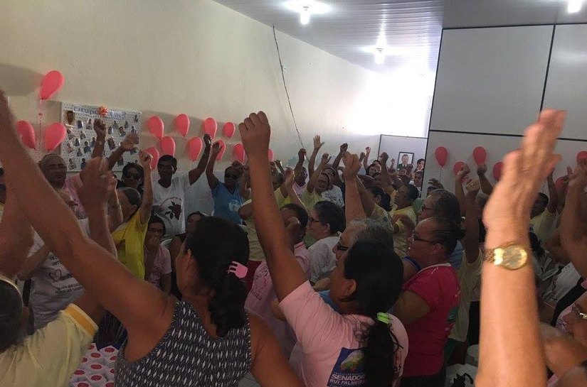 Cras de Senador Rui Palmeira promove festa para mães dos grupos de convivência