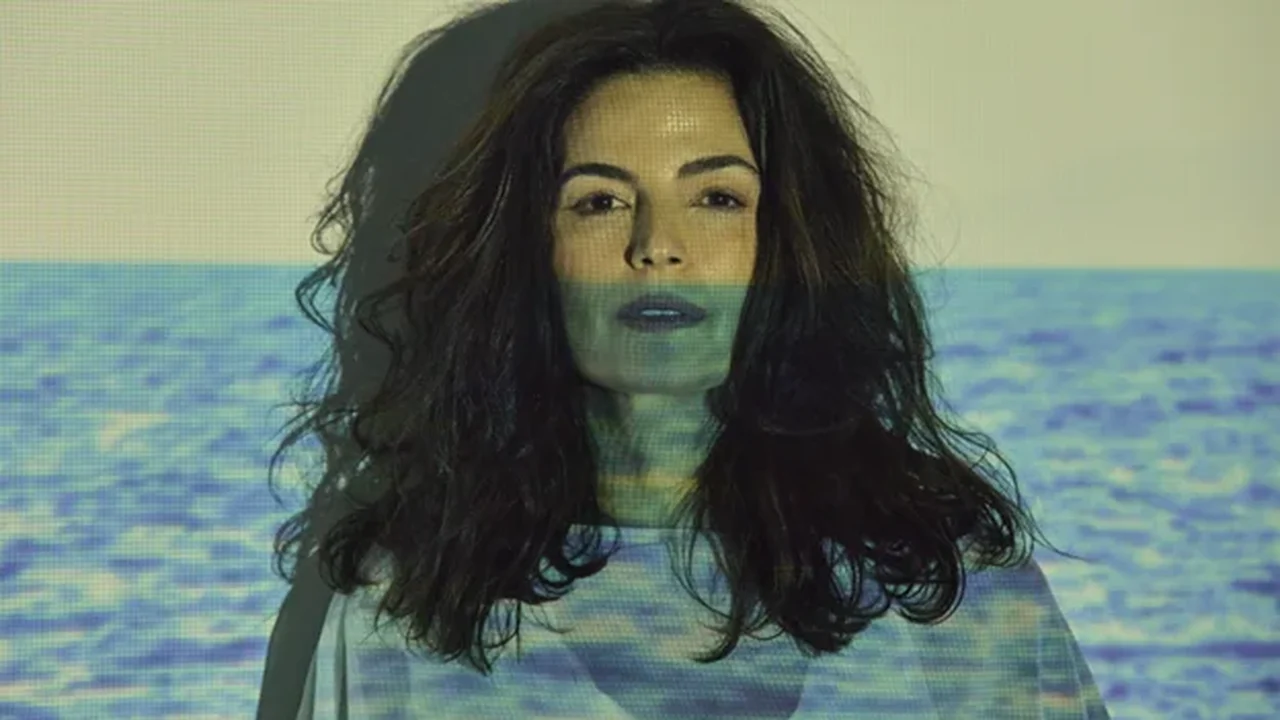 Emanuelle Araújo lança álbum e revisita clássico de Clara Nunes