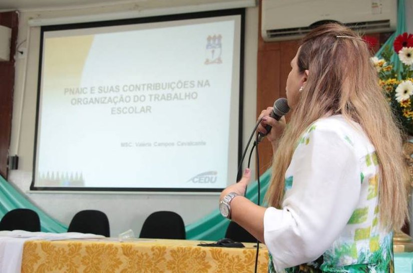 Secretaria de Educação de União realiza seminário 'Alfabetização na idade certa'