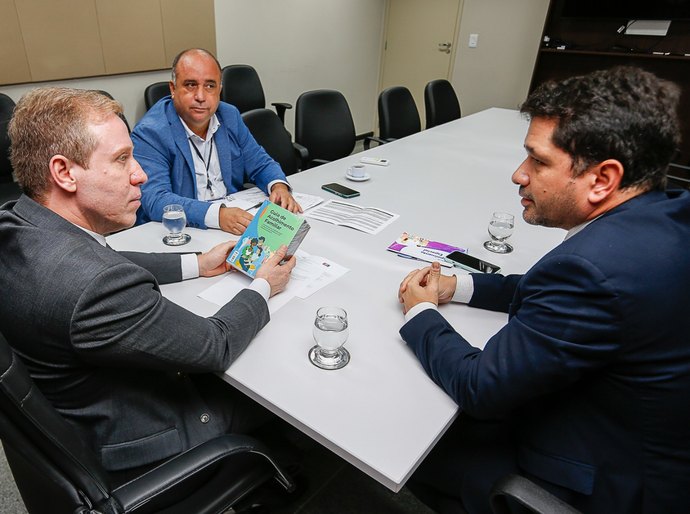 MPAL articula criação de grupo interinstitucional para fortalecer o Serviço de Acolhimento em Família Acolhedora