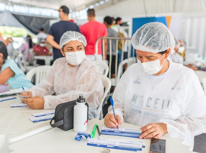 Com 11.388 doses aplicadas, Maceió tem novo recorde de vacinação contra a Covid-19 em um dia