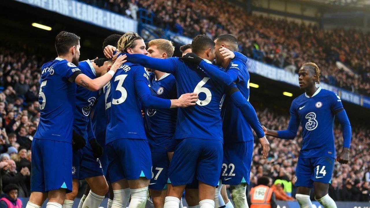 Após boa sequência, Chelsea perde para Brentford e volta a se complicar no Campeonato Inglês