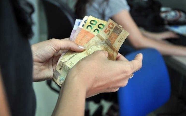Primeira faixa salarial será paga nesta sexta-feira (31)
