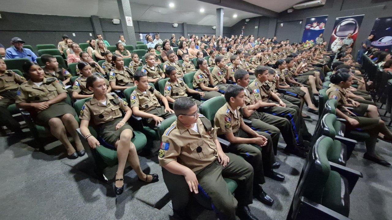 Proerd forma alunos do Pelotão Mirim de quatro municípios do Agreste alagoano