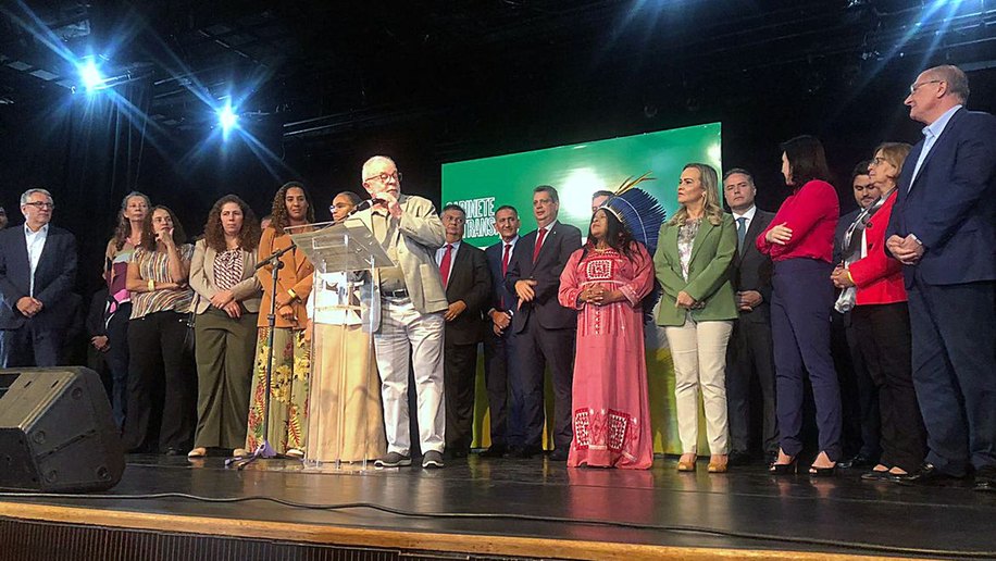 Presidente Lula anuncia últimos 16 ministros do novo governo
