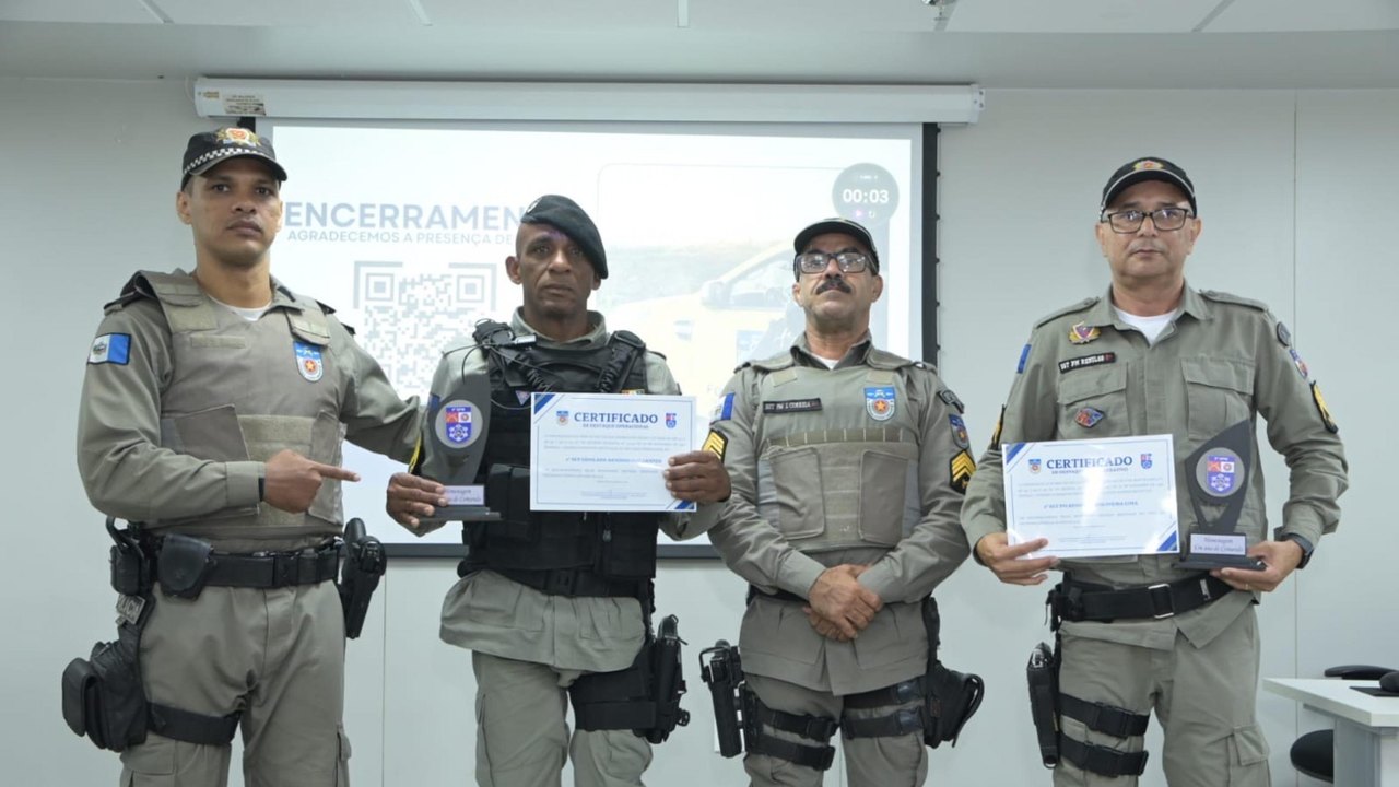 8º Batalhão homenageia destaques operacionais da unidade