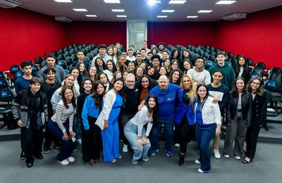 Com foco na formação e impacto social, farmacêutica brasileira amplia programa de jovem aprendiz
