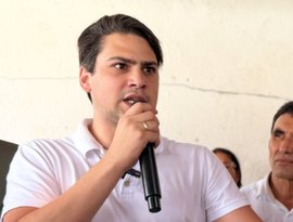 Prefeito Eduardo Bulhões cobra soluções da Conasa para resolver problema de falta d´água no Povoado Areia Branca