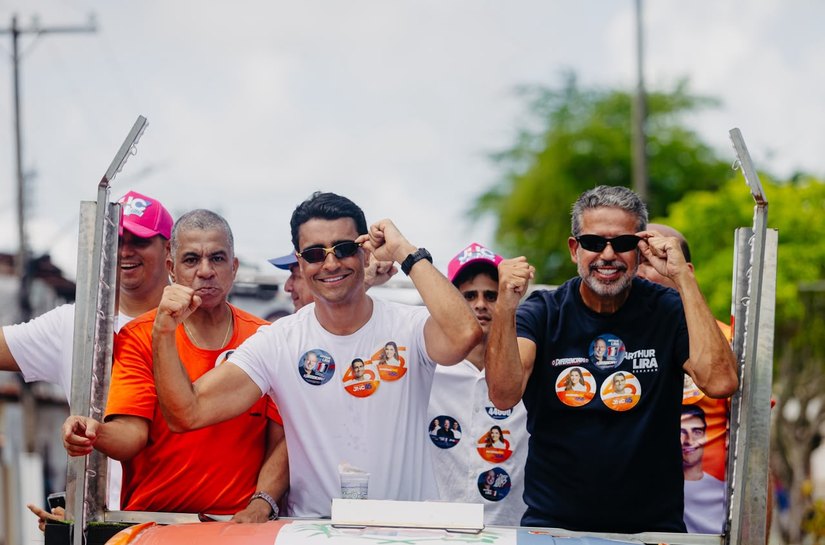 Em Paripueira, JHC defende turismo como motor de emprego e renda no Litoral Norte