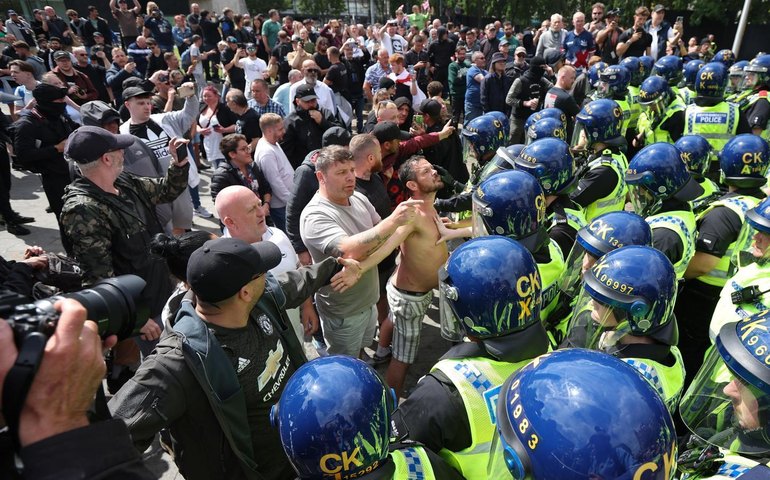 Grupos extremistas disseminam discursos violentos com uso de Inteligência Artificial