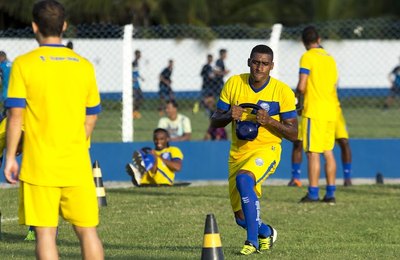 CSA volta aos treinamentos e blinda elenco antes da semifinal em Sorocaba