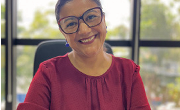 Elen Oliveira Elen Oliveira