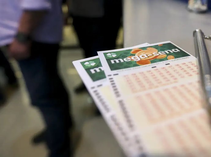 Mega-Sena acumula e prêmio vai para R$ 32 milhões