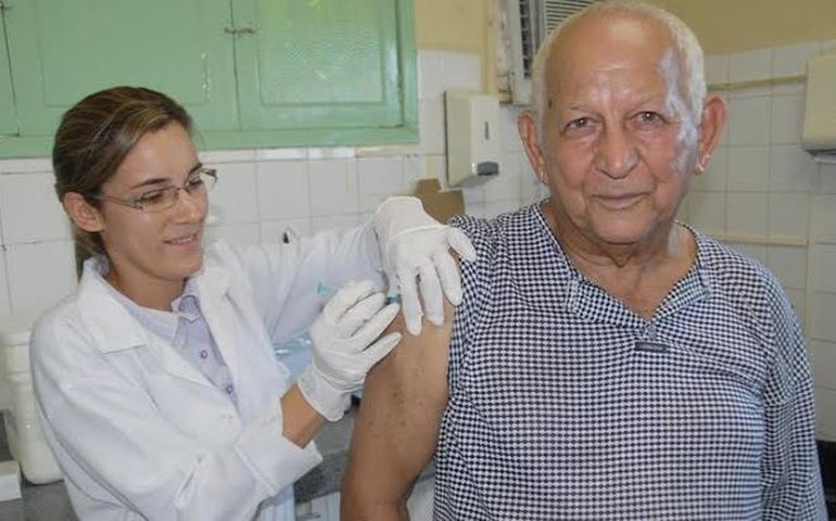 Alagoas ultrapassa meta de vacinação contra Gripe