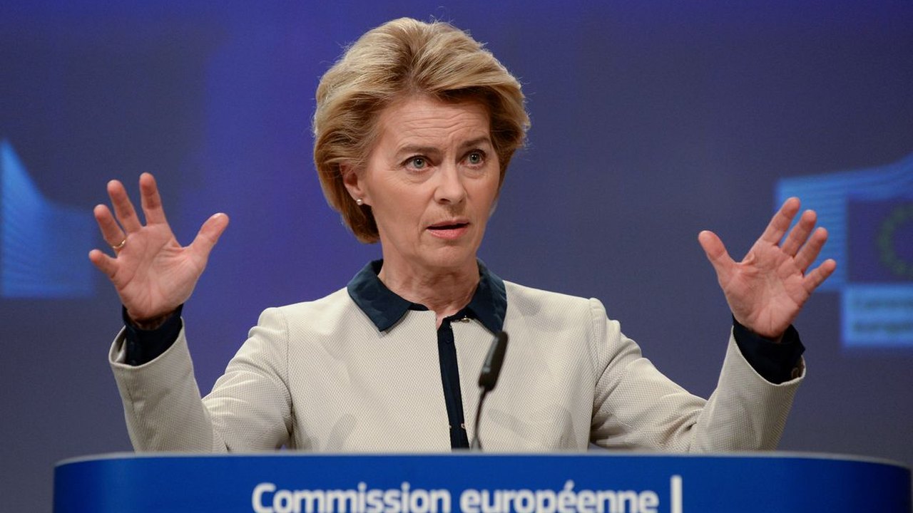 União Europeia suspende contramedidas contra tarifas dos EUA